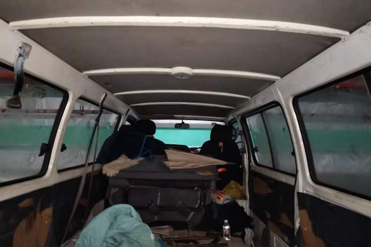 Used Jinbei Hiace 2014 2.0L 5th Generation Kuaiyunwang Business Version 4G19 Headliner