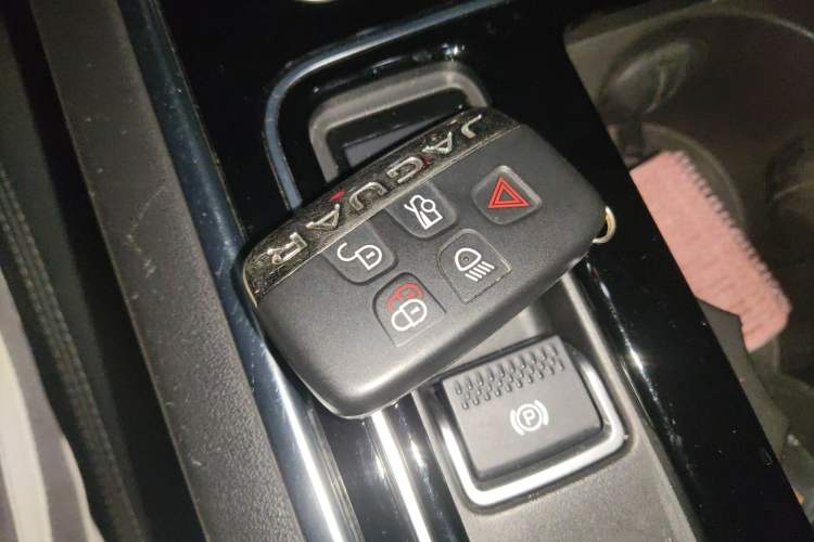 Used Jaguar XFL 2017 XFL 2.0T 200PS Luxury Edition
