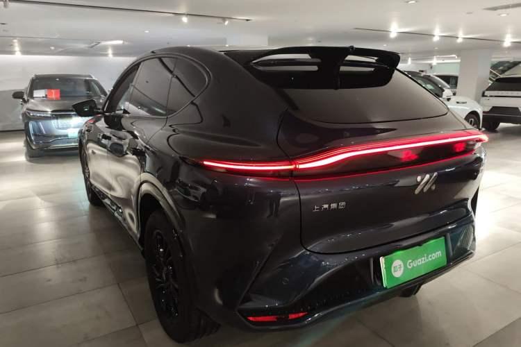 Used IM LS7 2023 100kWh Lux Rear-Drive Version