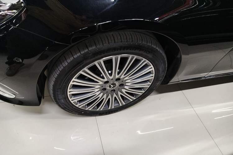 Used Mercedes-Benz E-Class 2022 Updated E 300 L Luxury Edition