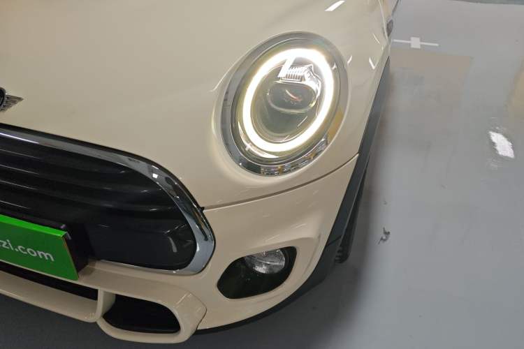 Used MINI MINI 2018 1.5T COOPER Racing Driver