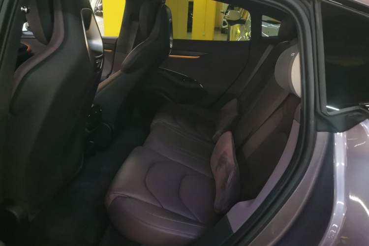 Used Xiaomi Auto SU7 2024 Rear-Drive Long-Range Intelligent Driving Version
