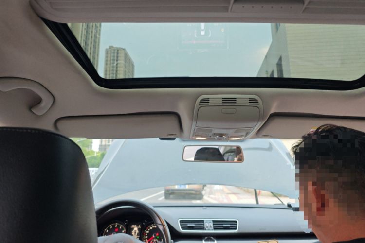 Used Volkswagen Magotan 2013 1.8TSI Luxury Model Headliner