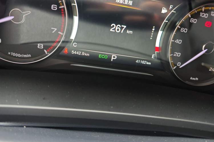 Used GAC Trumpchi M8 2021 Revised Version Lingxiu Series 390T Luxury Edition Odometer Close Up