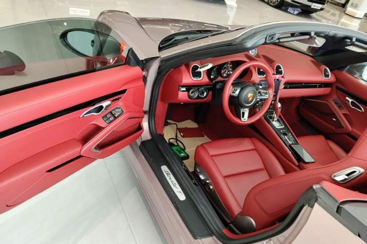 Used Porsche 718 2022 Boxster T 2.0T