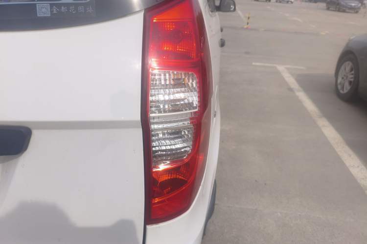 Used Wuling Hongguang 2015 1.5L S Basic Version China V Standard Right Rear Taillight
