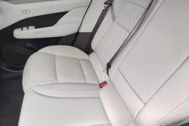 Used Zeekr 001 2024 WE Edition 95 kWh All-Wheel Drive Left Rear Seat