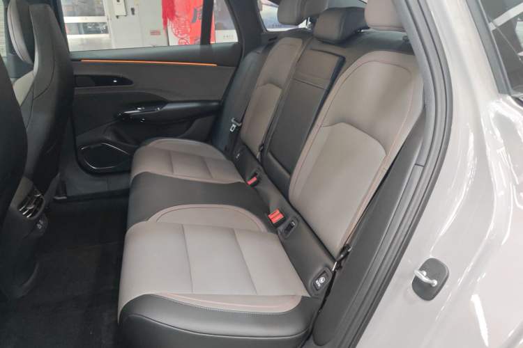 Used Hongqi EH7 2025 600 Smart Selection Edition
