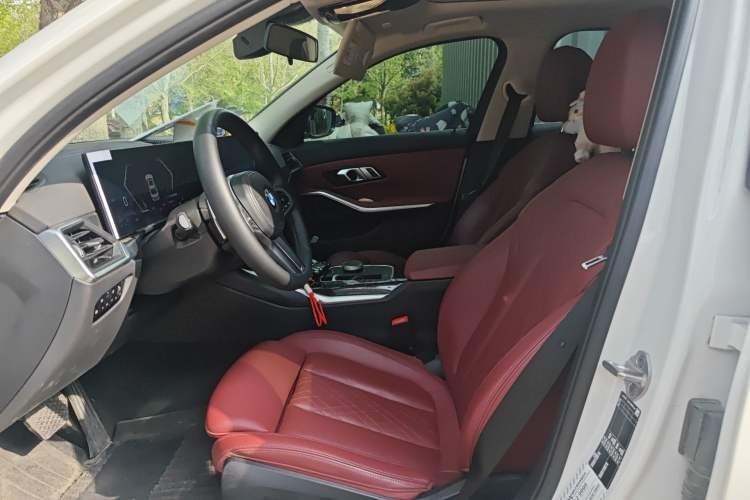 Used BMW 3 Series 2023 325Li M Sport Package Left Front Seat