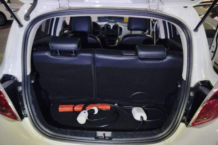 Used CHANGAN OSHAN Benni E-Star 2021 National Edition Xin Yue Version Lithium Iron Phosphate (31.86 kWh) Trunk