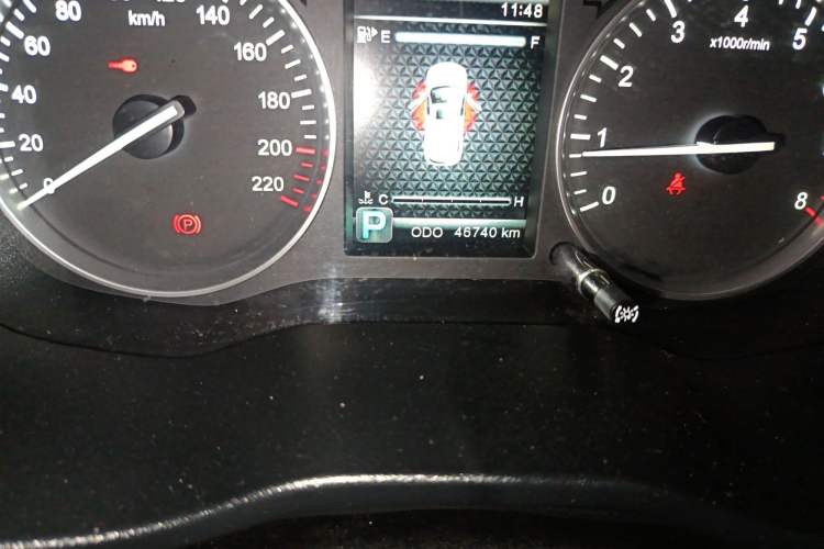 Used SWM X7 2017 1.5T Automatic Smart Enjoyment Version 7 Seats Odometer Close Up