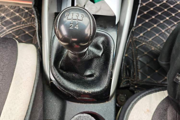 Used Kia Forte 2014 1.6L MT GL
