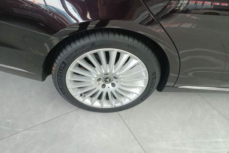 Used Mercedes-Benz S-Class 2019 S 320 L
