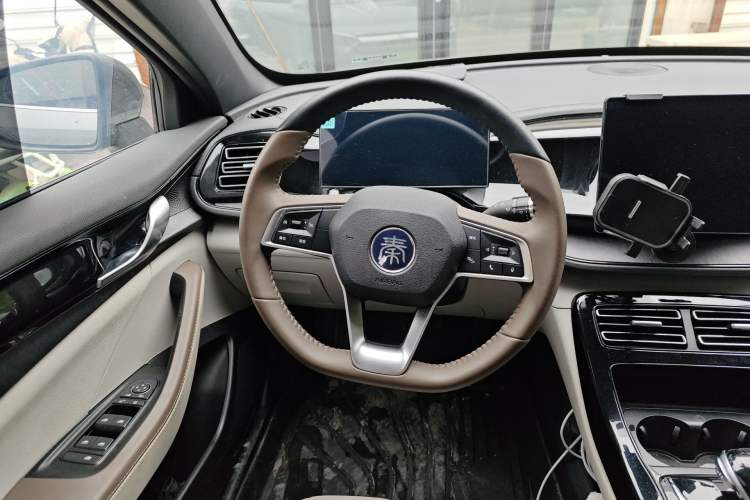 Used BYD Qin PLUS 2023 Champion Edition DM-i 55KM Leading Model
