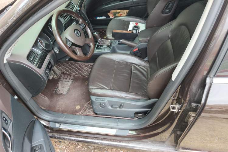 Used Skoda Superb Combi 2014 2.0 TSI L&K Limited Edition
