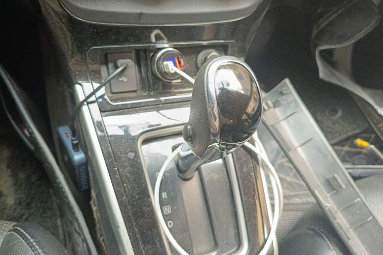 Used Nissan Sylphy 2019 1.6XV CVT Smart Connect Luxury Edition China VI Standard Gear Lever