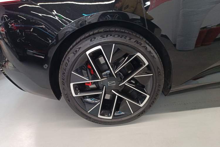 Used Avatr 12 2025 Max Extended-Range Edition
