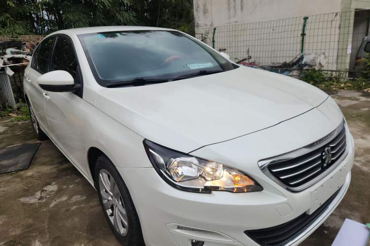 Used Peugeot 408 2014 1.8L Manual Leading Edition
