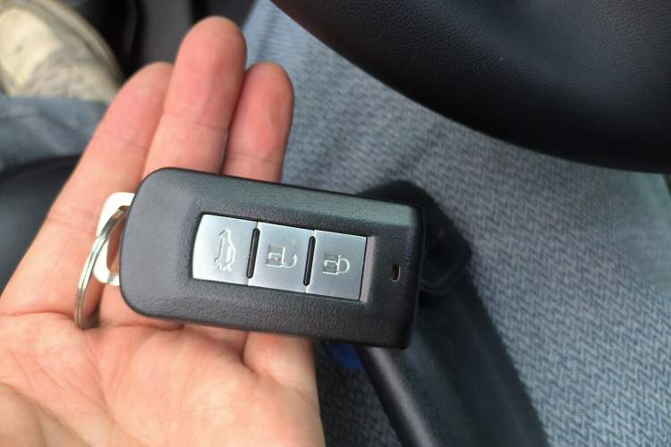 Used Mitsubishi ASX 2013 2.0L CVT Two-Wheel Drive Luxury Edition