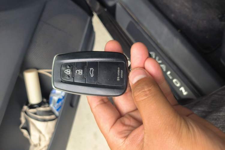 Used Toyota Avalon 2019 2.0L XLE Premium Edition China VI