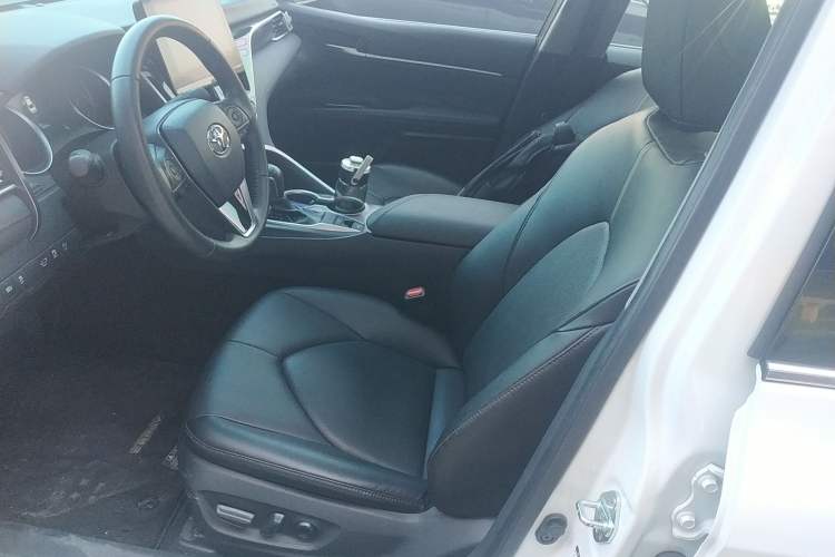 Used Toyota Camry 2021 2.0G Luxury Edition