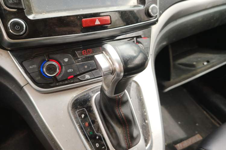 Used Haval H6 2015 Sport Edition 1.5T Automatic Two-Wheel Drive Luxury Model