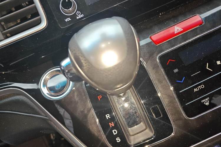 Used Honda Elysion 2019 2.0L Hybrid Luxury Edition
