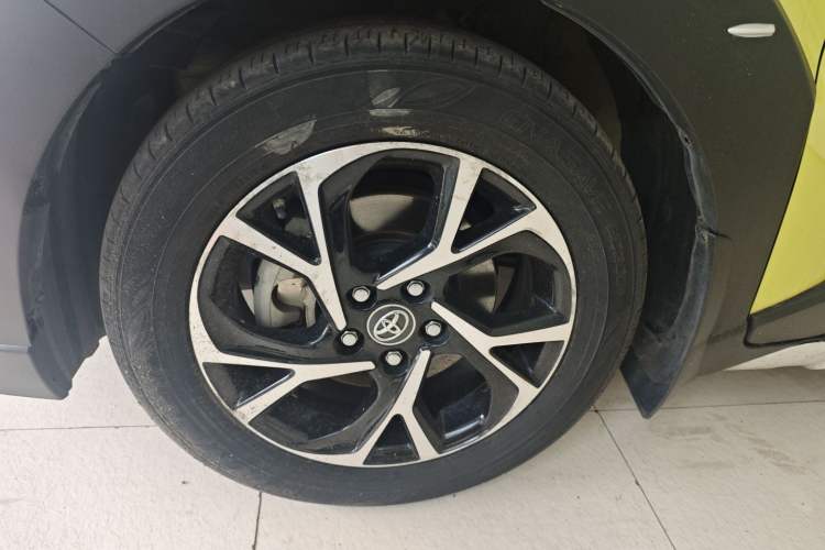 Used Toyota C-HR 2018 2.0L Coolway Leading Edition China V Standard
