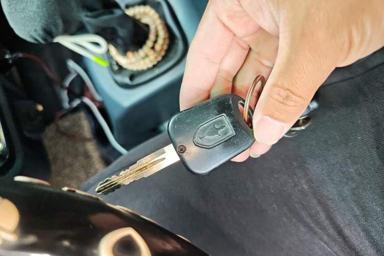 Used Jinbei Hiace X30 2021 1.5L Comfort Model Air-Conditioner-Free Version National VI Standard SWC15M Bus