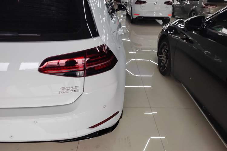 Used Volkswagen Golf 2020 Charming Edition 280TSI DSG R-Line