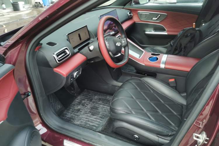 Used Chery Fulwin A9L 2025 Model, Four-Wheel Drive High-Energy Peak Edition