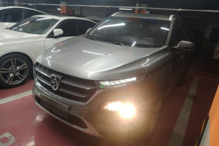 Used Baojun 510 2017 1.5L Manual Fashion Model