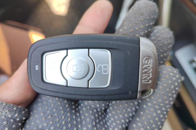 Used Haval H6 2015 Revised Version Sport Edition 1.5T Manual Transmission Two-Wheel Drive Elite Grade
