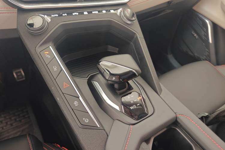 Used Lynk & Co 06 2020 1.5T YAO Halo