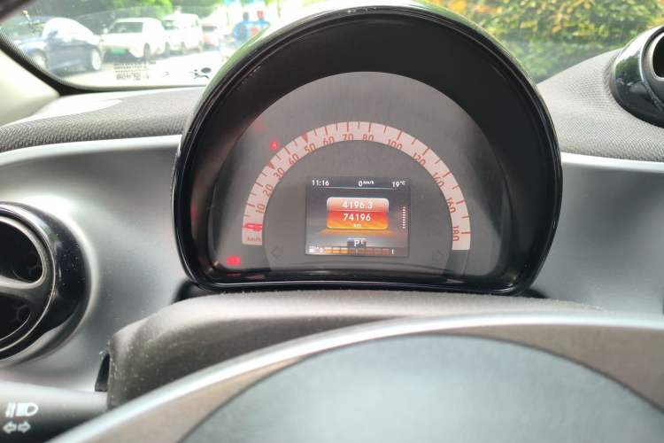 Used smart forfour 2016 1.0L 52 kW Passion Edition