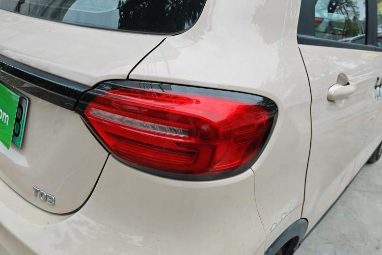 Used Leapmotor T03 2021 400 Lite Edition - Lithium-Ion Battery Right Rear Taillight