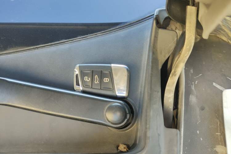 Used Volkswagen Variant 2018 380TSI Two-Wheel Drive Comfort Edition