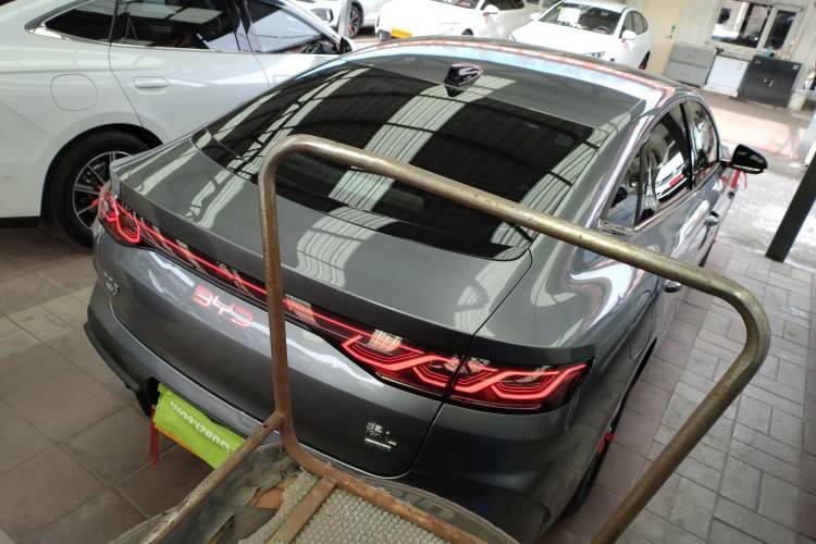 Used BYD Qin L 2025 DM-i Smart Drive 80KM Leading Model Rear Right 45 Deg