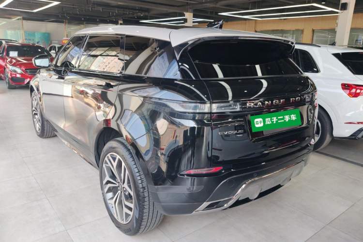 Used Land Rover Range Rover Evoque 2021 Range Rover Velar L 249PS R-Dynamic First Edition