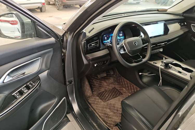 Used Changan X7 PLUS 2024 1.5T Automatic Luxury 7-Seater