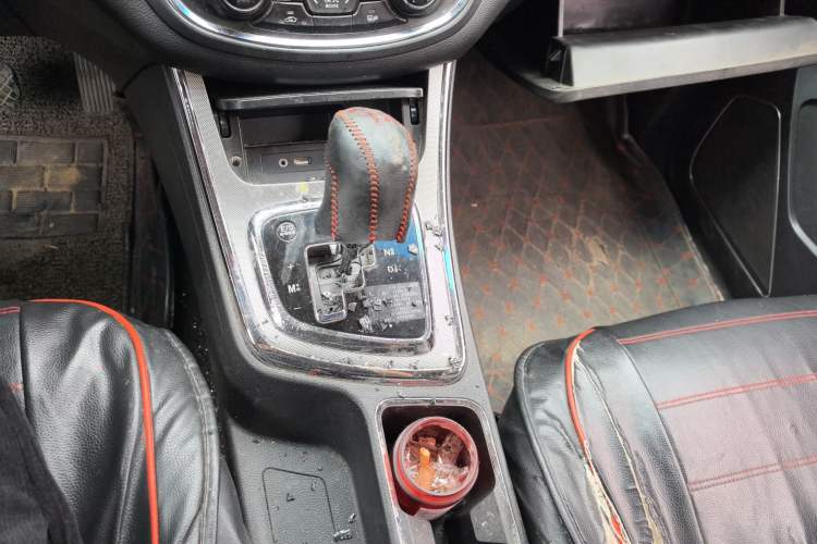 Used Baojun 560 2016 1.8L iAMT Luxury Model Gear Lever