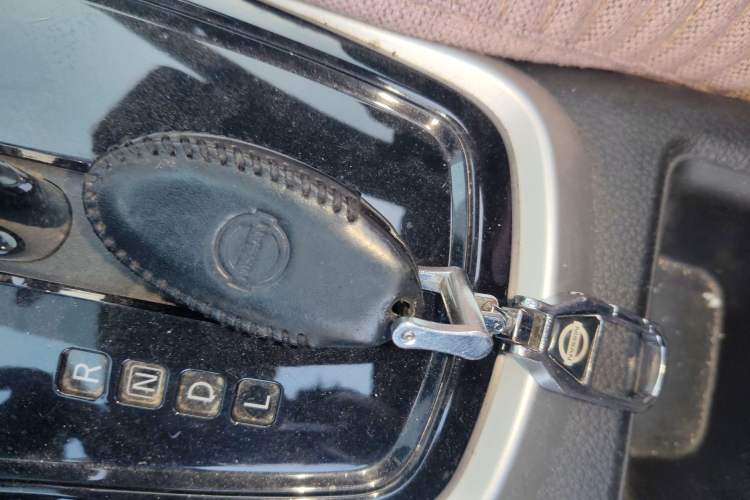 Used Nissan Tiida 2019 1.6L CVT Smart Enjoyment Version China VI Standard
