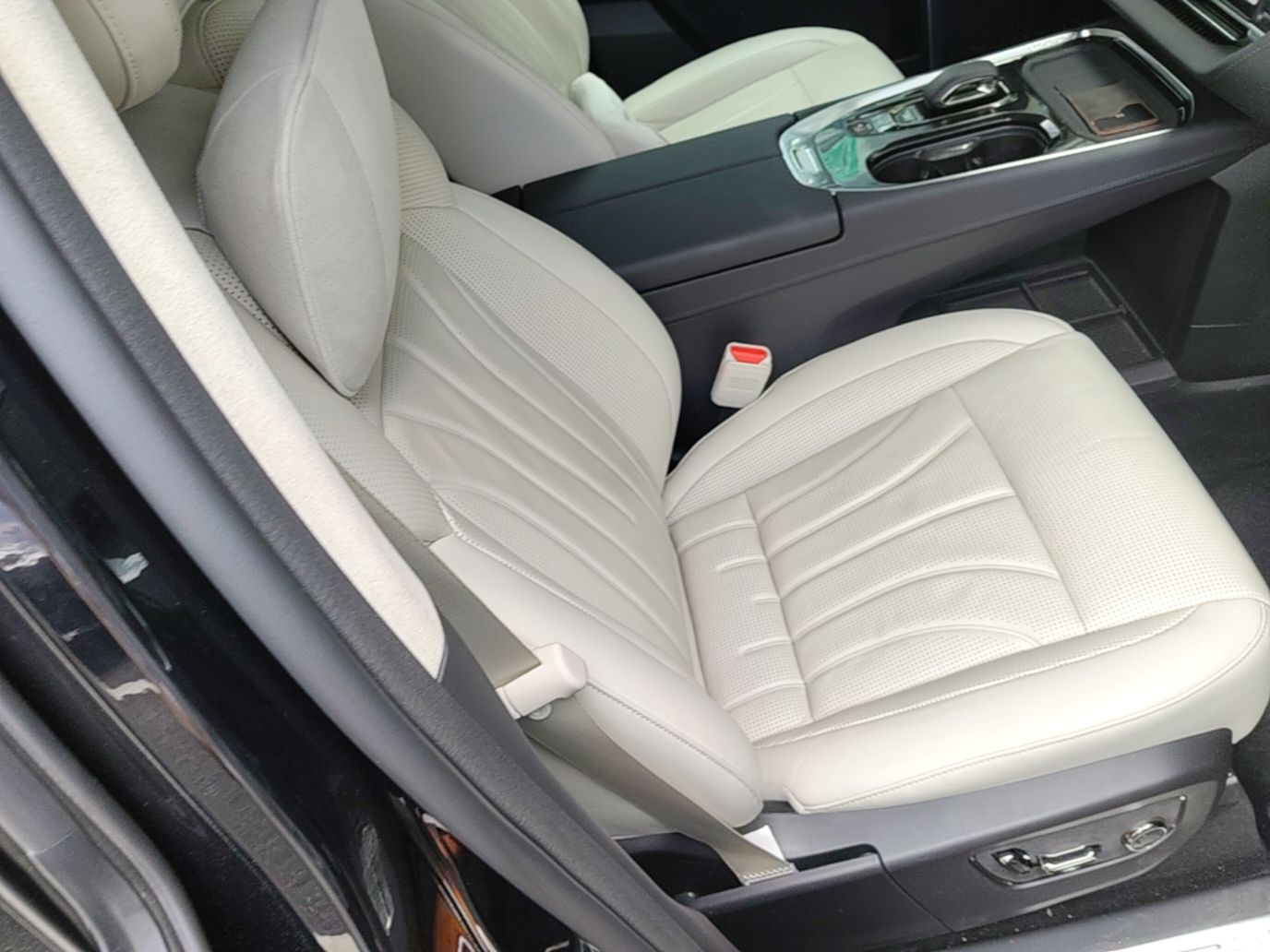 Zeekr 009 2024 GAC Trumpchi — снимка 19
