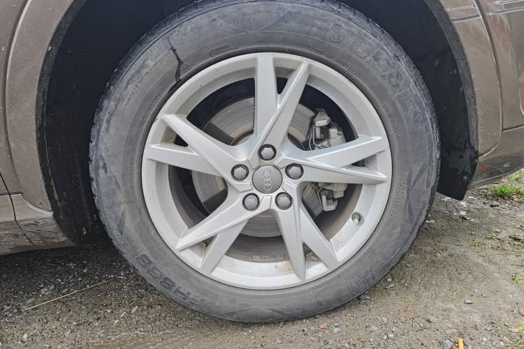 Used Audi Q3 2018 30th Anniversary Edition 35 TFSI Fashion Model Right Front Wheel Hub