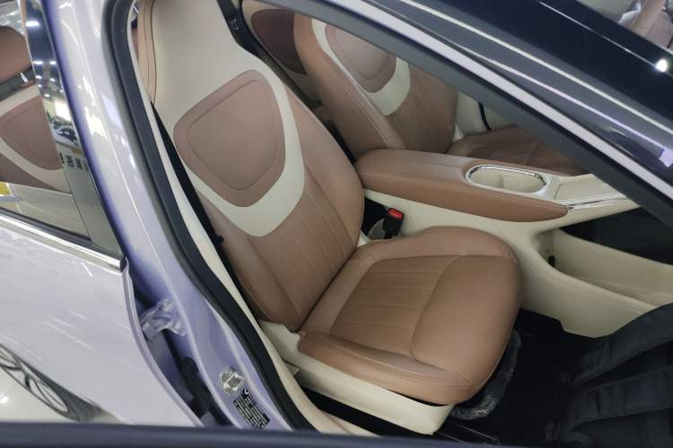 Used Wuling Bingo 2025 410 km Lingxi Deluxe Edition Right Front Seat