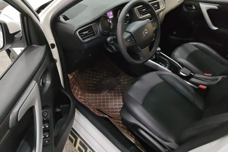 Used Citroen C3-XR 2015 1.6L Automatic Pioneer Model Driver Seat