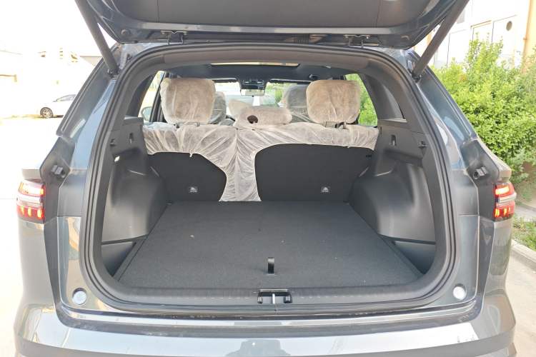 Used Geely Auto Monjaro L 2025 2.0TD Automatic Xingyun Version Trunk