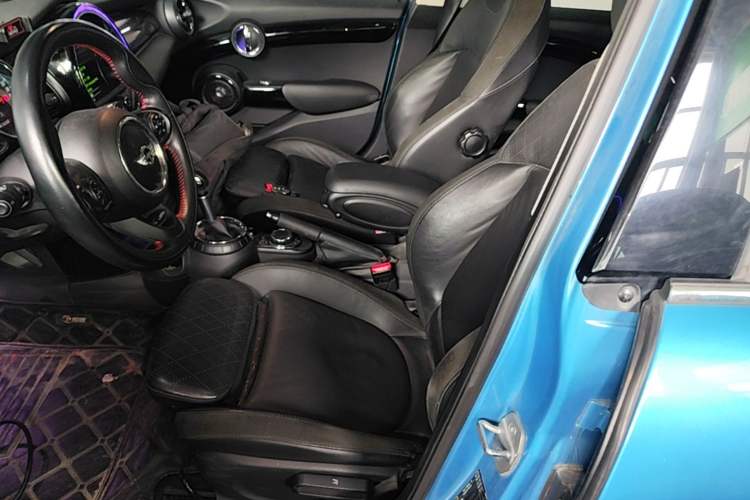 Used MINI 2016 2.0T COOPER S Pioneer Edition Five-Door Model