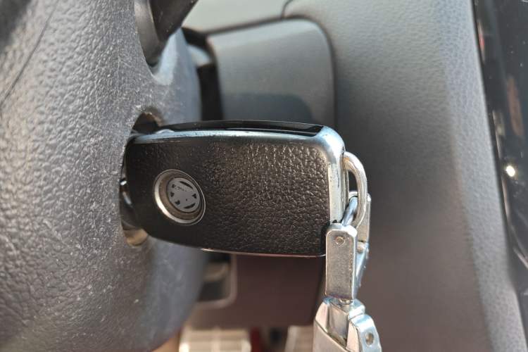 Used Volkswagen Sagitar 2013 2.0 TSI GLI Vehicle Key