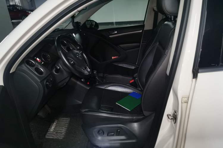 Used Volkswagen Tiguan 2016 300TSI Automatic Two-Wheel Drive Luxury Edition Left Front Seat